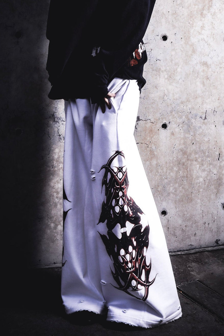 "DESTROYED" SWEATS WHITE HOT
